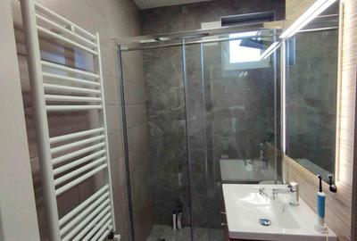Apartament cu 2 camere decomandat în Central - 1
