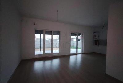 Duplex cu 3 camere cu Canalizare în Moșnița Nouă - 13