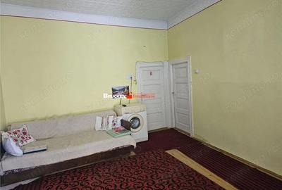 Casă cu 3 camere în Nord