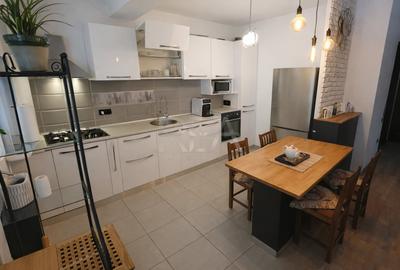 Casă individuală cu 7 camere cu Canalizare în Dristor - 2