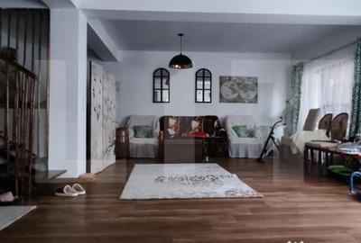 Casă cu 4 camere în 1 Decembrie - 9