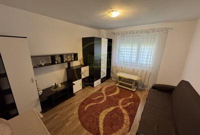Apartament cu 2 camere decomandat, mobilat în Tractorul - 2