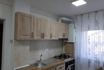 Apartament cu 2 camere decomandat în Soarelui