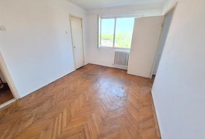 Apartament 2 camere, zona Liceu Pedagogic-Tic Tac