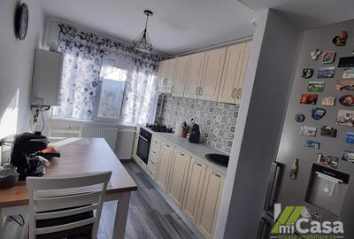 Apartament 4 camere– Micro 16, Strada Blaj, Galați - 5