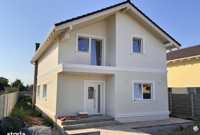 Casă cu 5 camere cu Teren 500 Mp în Bucovăț - 1