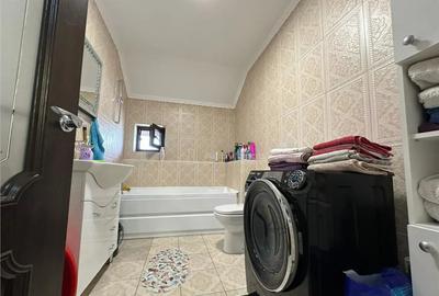 Casă cu 4 camere cu Teren 400 Mp în Pantelimon - 2