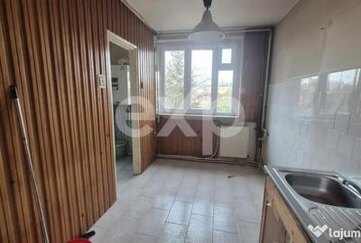 Apartament cu 4 camere decomandat, mobilat în Negru Vodă - 3