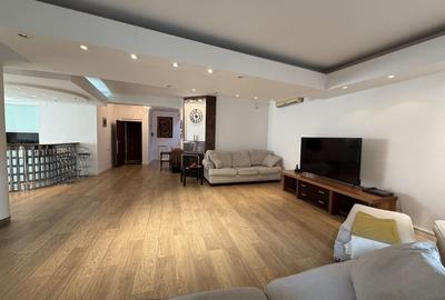 Vila cu piscina interioara, mobilata, langa British School - 3