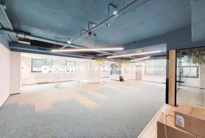 Spațiu comercial, de 100 mp, în Romană