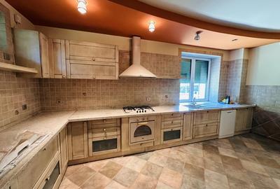 Duplex cu 12 camere cu Canalizare în Roșu - 15