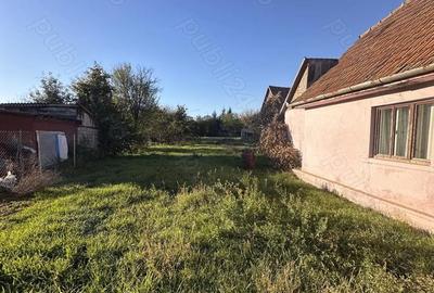 Teren de 2833 mp, în Central - 6