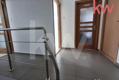 Spațiu comercial, de 400 mp, în Central