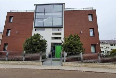 Apartament cu 2 camere nedecomandat în Zorilor