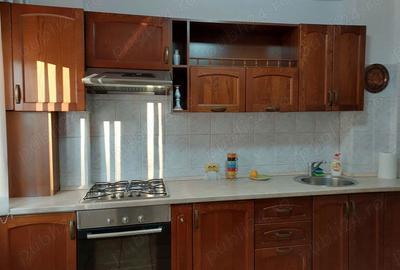 Apartament cu 2 camere decomandat în Republicii