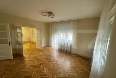 Apartament cu 4 camere decomandat în Titulescu - 14