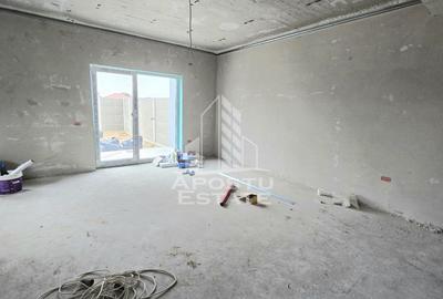 1/2 Duplex pe parter, cu 3 camere si 2 bai, Sag - 1