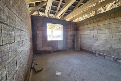 Casă cu 3 camere cu Teren 800 Mp în Amați - 3