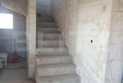 Casă cu 4 camere cu Canalizare în Stupini - 6
