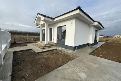 Casă cu 4 camere în Cheriu - 8