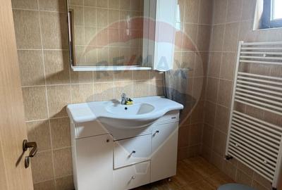 Casa / Vila de inchiriat pretabila muncitori - 8