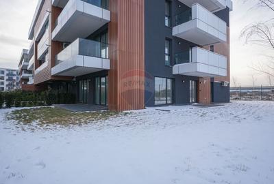 De vanzare apartament de lux cu 4 camere, curte de 279 mp in Pallady - 3