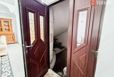 Casă cu 13 camere cu Canalizare în Recaș - 7