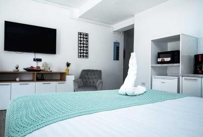 STUDIO MOBILAT | VEDERE LATERALĂ LA MARE | CASA DELMAR | COMISION 0 - 3