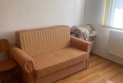 Apartament cu 3 camere semidecomandat în Central - 3