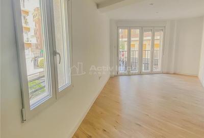 Apartament cu 4 camere decomandat în Central - 9