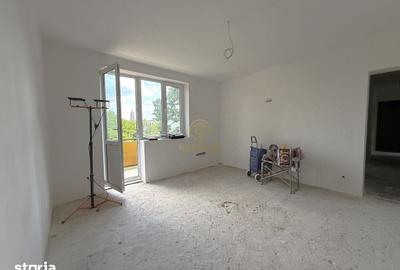 Apartament cu 4 camere decomandat în Micro 14 - 2
