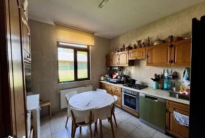 Casă cu 5 camere cu Teren 482 Mp în Central - 18