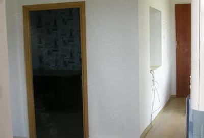 Spațiu comercial, de 5 mp, în Central - 3