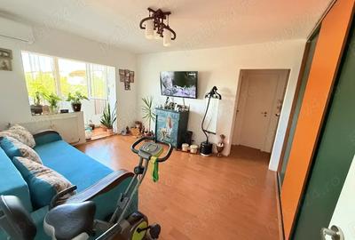 Vand apartament cu 2 camere - 1