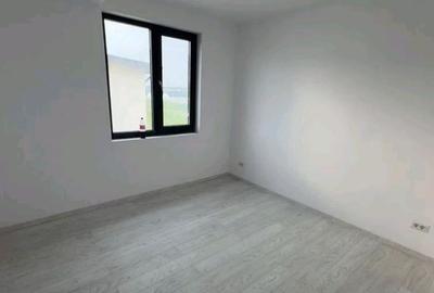 Casa Tip Duplex, 4 Camere , curte - Comuna Pantelimon/Selgros- Comision 0% - 6