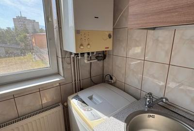 Astra, zona str. Liviu Cornel Babes, de inchiriat apartament cu 3 camere - 8