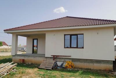 Casă cu 3 camere în Central - 3