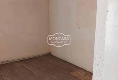 Casă cu 3 camere cu Teren 1335 Mp în Central - 8