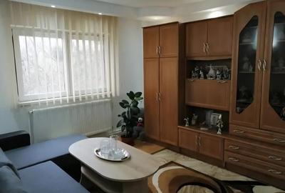 Apartament 4 camere decomandat – Piața Tomis 3