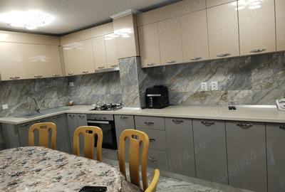 Casă cu 3 camere în Central - 1