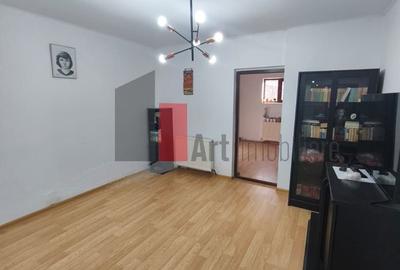 Casă individuală cu 4 camere cu Canalizare în Giulești - 11