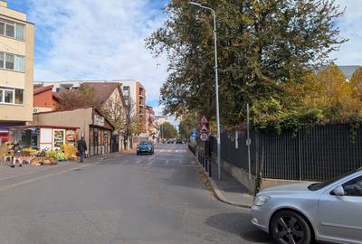 Spațiu comercial, de 52.869998931885 mp, în Sud - 10