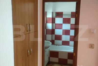 Apartament cu 3 camere semidecomandat, mobilat în Rădăuți - 10
