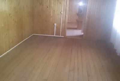 Casă cu 6 camere cu Teren 500 Mp în Moșnița Veche - 9