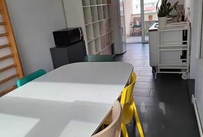 Apartament cu 5 camere decomandat în P-ța Victoriei - 3