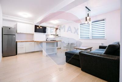 Apartament cu 4 camere semidecomandat, mobilat în Între Lacuri - 2
