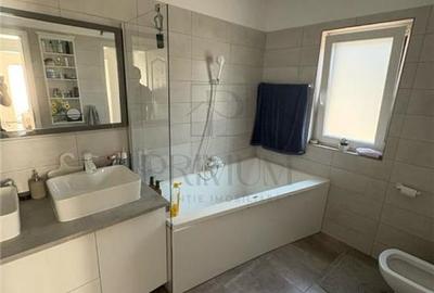 Duplex zona excelenta - mobilat - utilat - panouri solare - suprafete generoase - 36