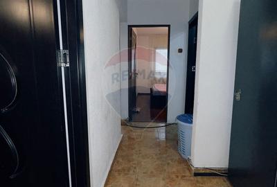 Apartament cu 4 camere, mobilat în 1 Mai - 15