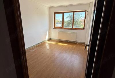 Apartament cu 2 camere semidecomandat în Ultracentral