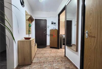 Apartament cu 4 camere decomandat în Titan - 11